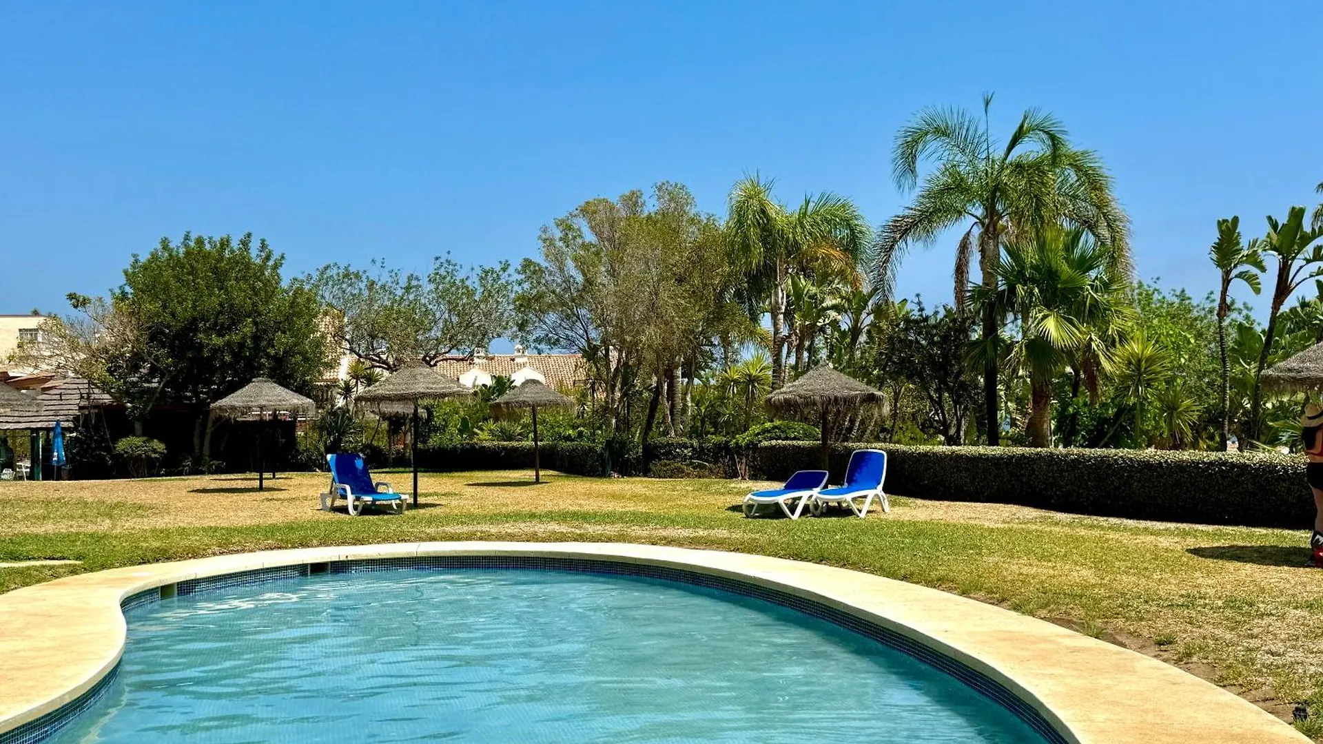 Apartamento Con Vistas Al Mar Y Piscina En Benalmadena