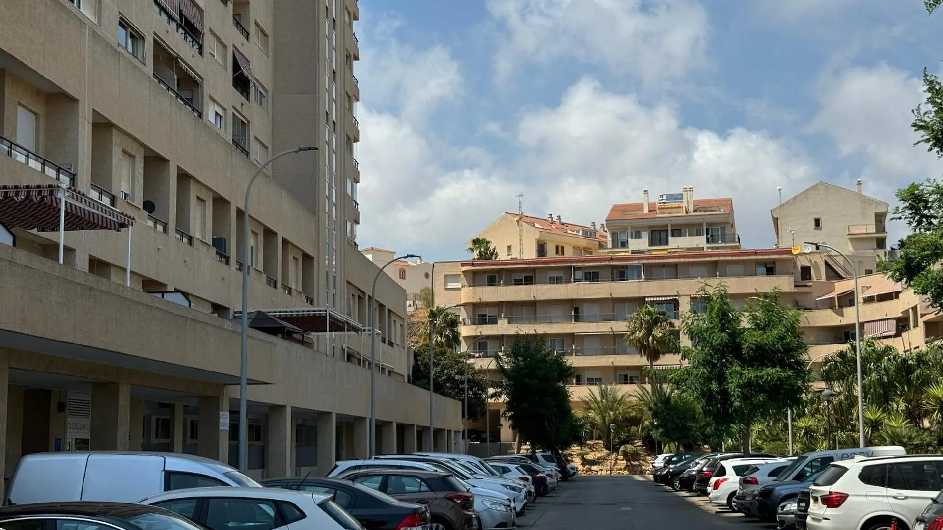 Apartamento Con Vistas Al Mar Y Piscina En Benalmadena Spain